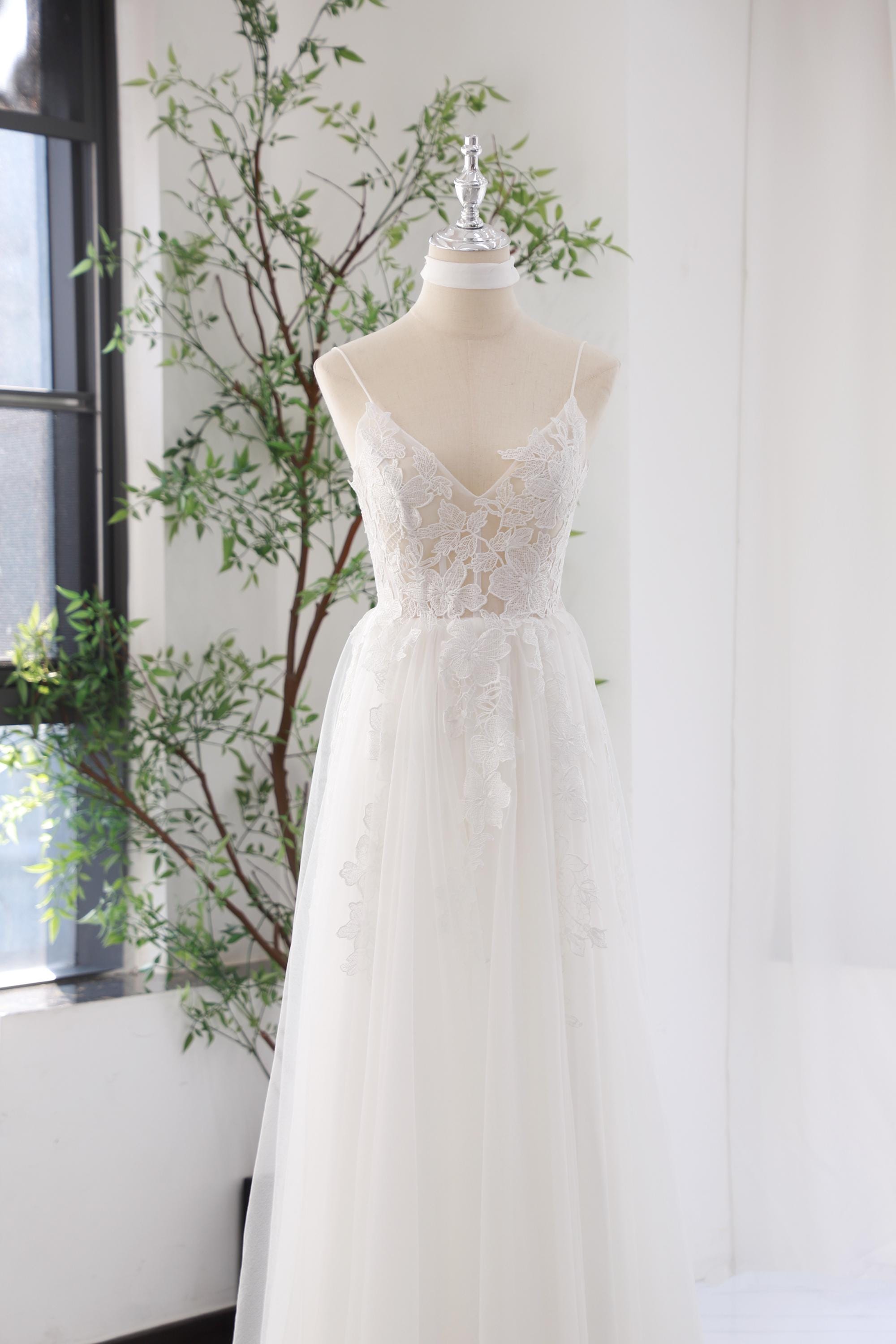 chinese dress ladies Spaghetti Straps Lace Champagne Wedding Dress Bridal Gowns PG378 US6 / Champagne