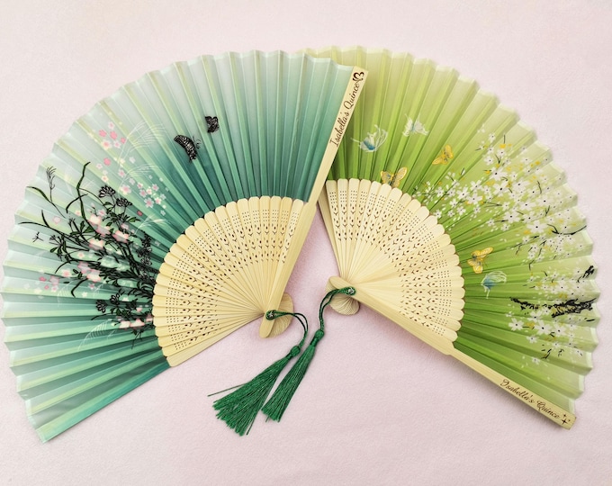 Bulk Custom Quinceañera Hand Fans with Tassel, Traditional Flower-Print Fan for Mis Quince Años, Personalized Folding Fans for Sweet 15 & 16