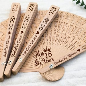 Quinceañera Party Favor in Bulk Mis Quince Años Fan Custom XV Birthday Favor Sweet 16 Sweet 15 Bridesmaid Gift Personalized Wedding Hand Fan