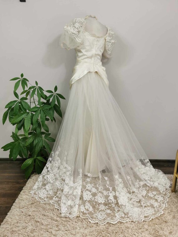 1950s vintage long lace train bridal wedding gown… - image 3