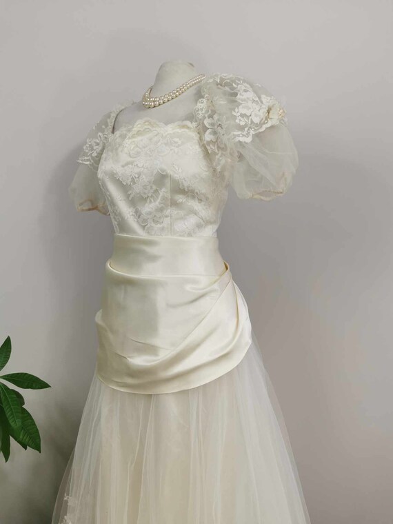 1950s vintage long lace train bridal wedding gown… - image 8