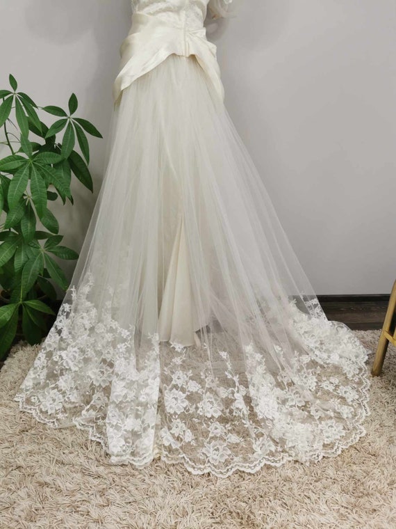 1950s vintage long lace train bridal wedding gown… - image 4