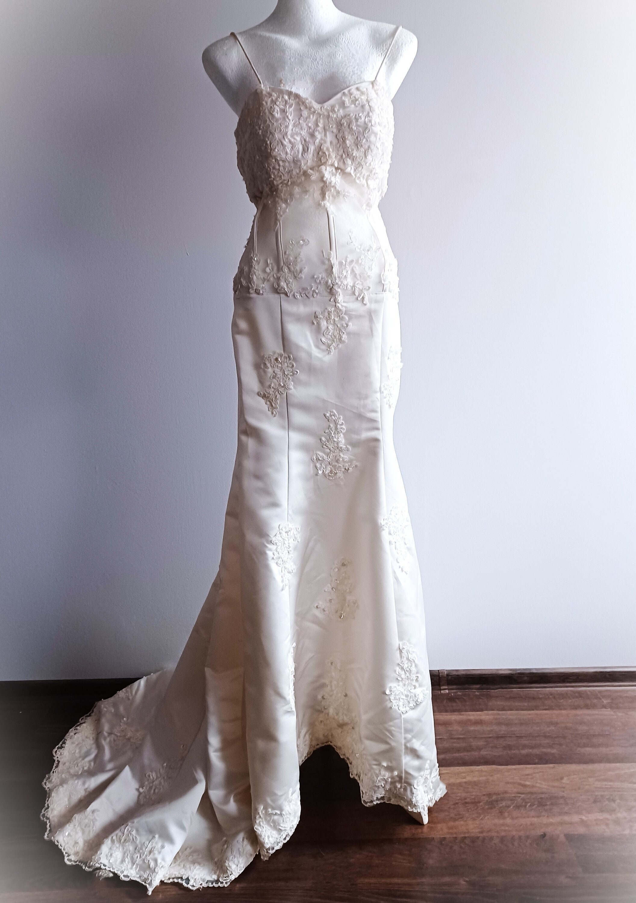 A Line Bride Dress Custom Made Lace Satin Wedding Dress main image 0
