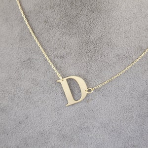 Collar de letras de oro macizo de 14K, collar de letras minimalista, collar de Navidad, collar inicial, regalo de cumpleaños para ella, joyería de Navidad