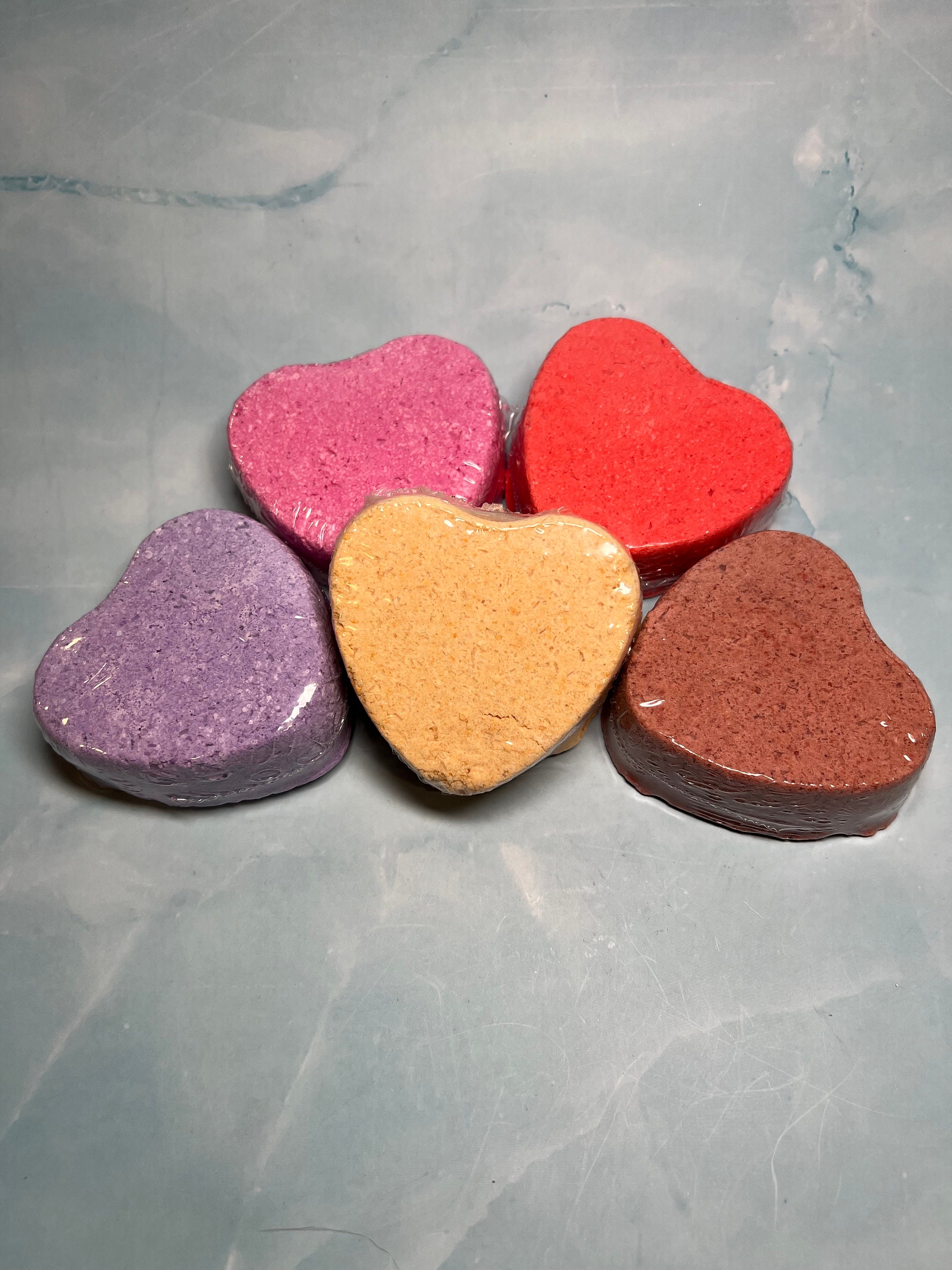 5er Herz-Seifenform Mit Love-Motiv – Ideal Für Selbstgemachte Seifen, Badebomben Oder Eiswürfel, Aus Lebensmittelechtem PVC