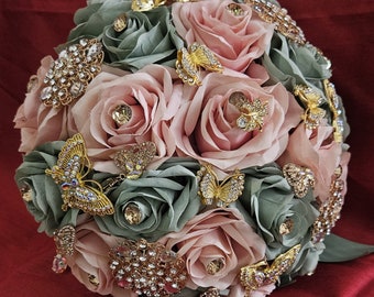 Sage and Blush and gold Quinceañera Ramos, Bouquet, sage and blush flowers decorated with gold butterflies and flowers