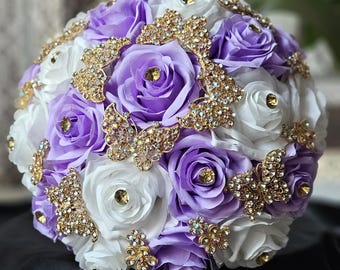 Bouquet lilla e oro per Quinceañera: fiori di lavanda, decorazioni a farfalla, per Quinceañera, Sweet 16, matrimonio