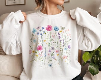 Wildflowers Sweatshirt,  Botanical Crewneck Sweater, Floral Nature Crewneck, Sweatshirt Pressed Flowers, Boho Floral Cottagecore Sweatshirt