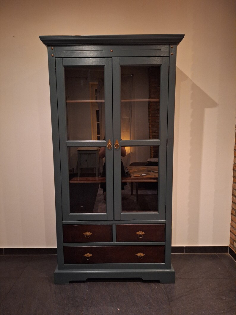 Antike Vitrine, Wohnzimmerschrank Bild 3