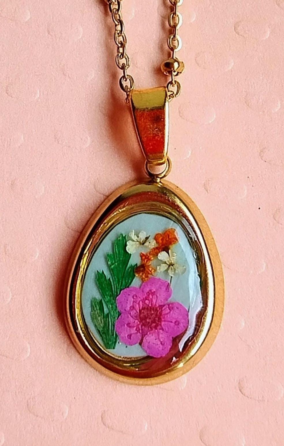 手作りオーバルペンダント 自然の葉模様