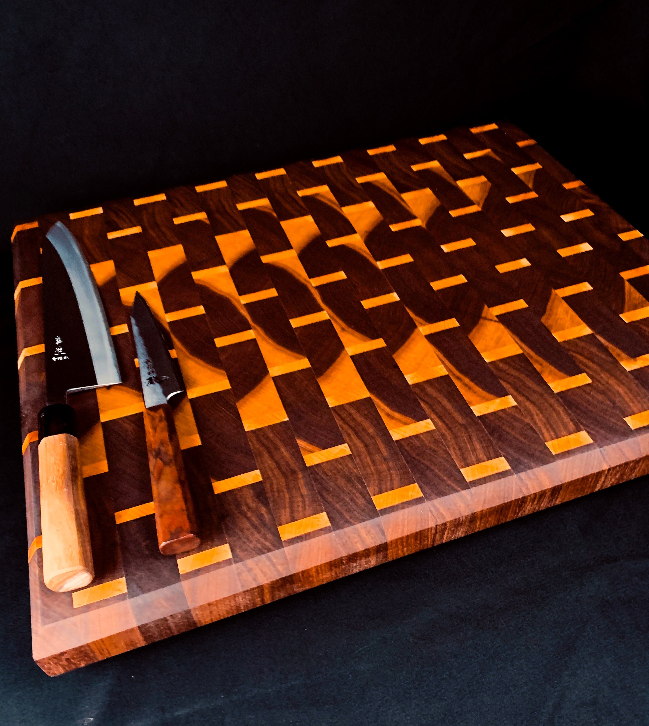 高級エンドグレインウォールナット＆チェリーカッティングボード