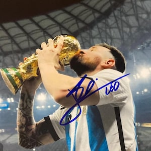 Lionel Messi Signed Argentina National Team 8x10 Photo COA & Hologram