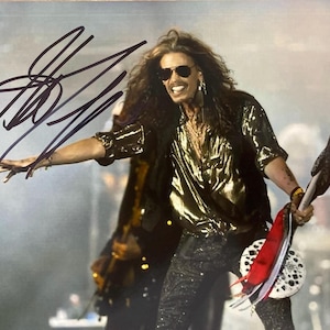 Steven Tyler Aerosmith Signed Rock Music Superstar 8x10 Photo COA & Hologram