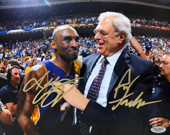 ヤニス・アデトクンボ ミルウォーキー・バックス 直筆サイン入り NBA