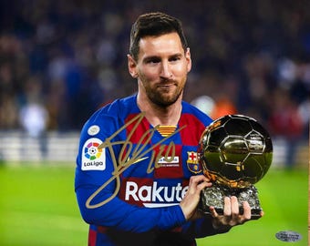 モハメド・サラーの直筆サイン入り8x10サッカー写真 COA & ホログラム