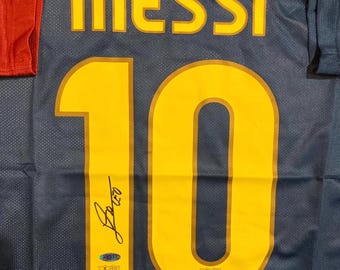 Camiseta de fútbol firmada por Lionel Messi con certificado de autenticidad y holograma