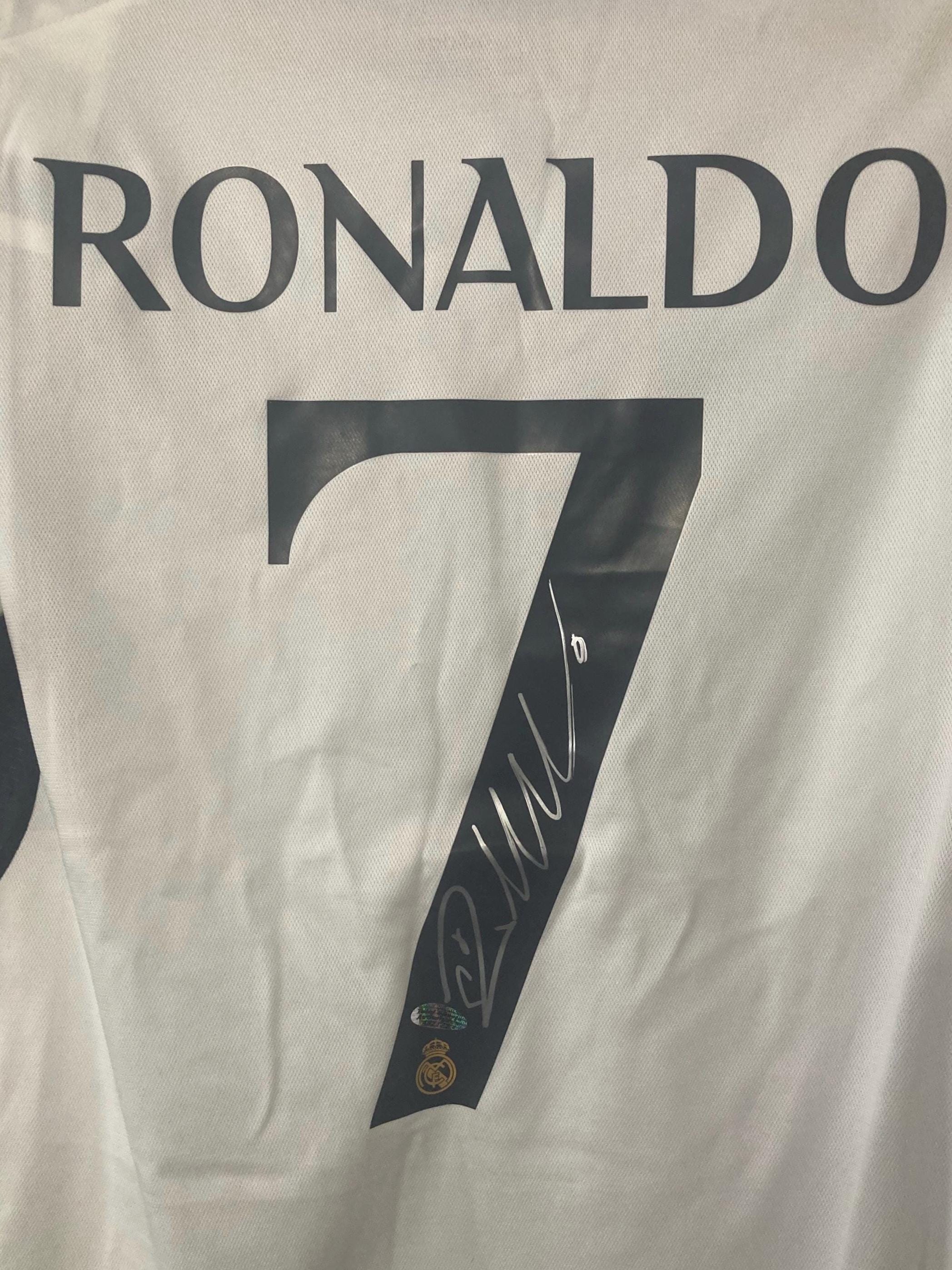 Cristiano Ronaldo Signed #7 Jersey COA Hologram