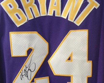 Kobe Bryant Los Angeles Lakers Signed Basketball Jersey COA & Hologram