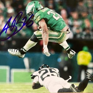Saquon Barkley Signed Philadelphia Eagles 8x10 Photo COA & Hologram