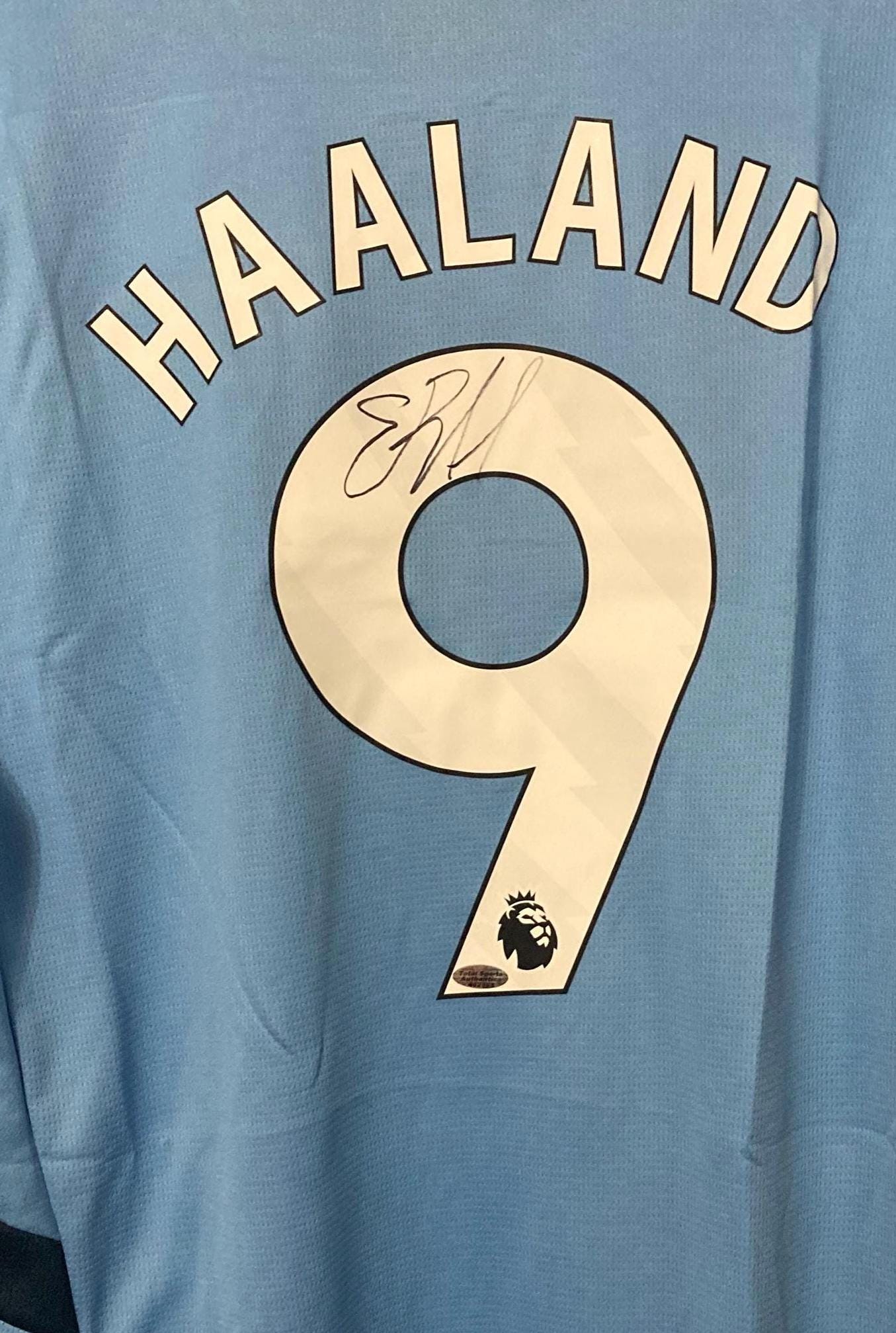 HAALAND サイン入り 9番ジャージ （サイン入りユニフォーム） Erling Haaland Signed #9 Manchester City Jersey COA & Hologram - Etsy