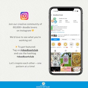 Puede incluir: Una publicaci&oacute;n de Instagram que promociona el Doodle Art Club, con un tel&eacute;fono que muestra el perfil del club. La publicaci&oacute;n invita a los usuarios a unirse a la comunidad de m&aacute;s de 60.000 amantes del doodle, etiquetar @doodleartclub y usar el hashtag #doodleartclub.