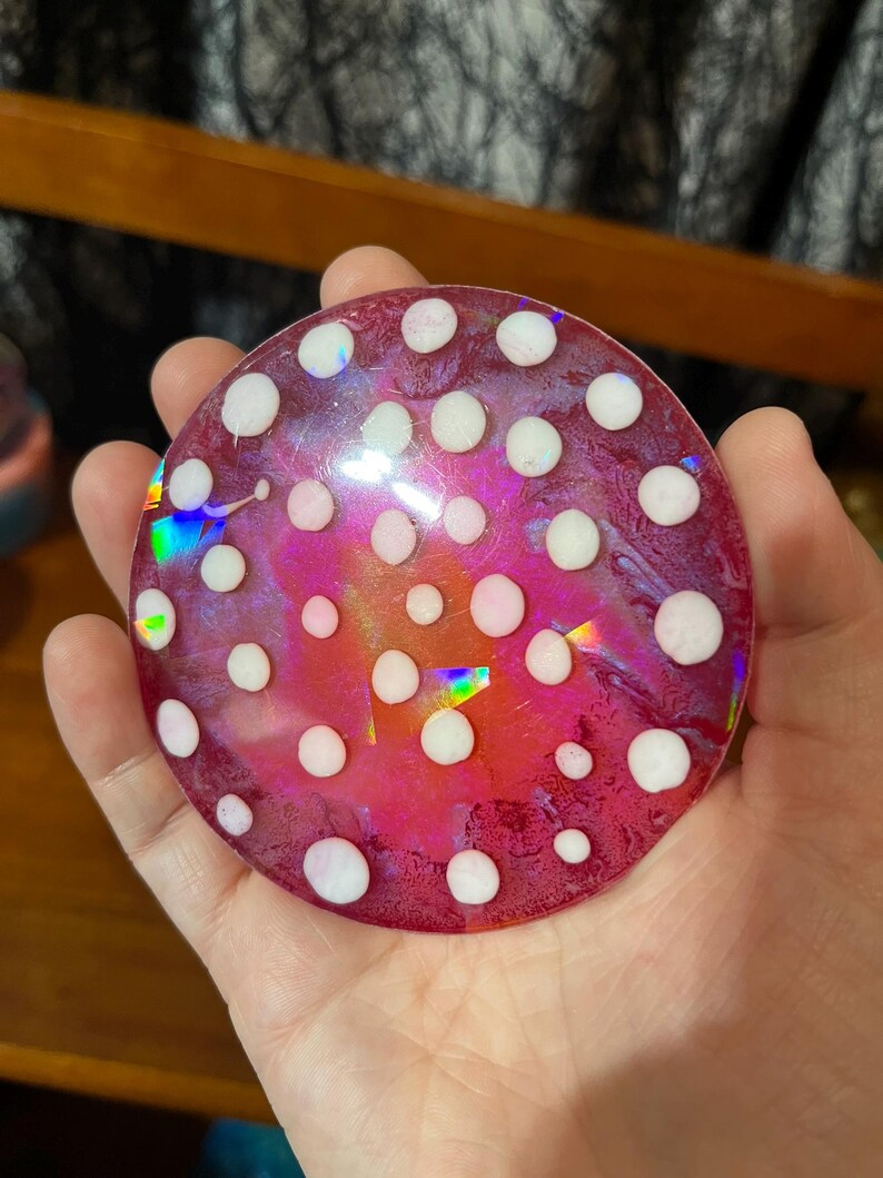 Rainbow Holographic Coasters with UV Reactive Ink zdjęcie 5