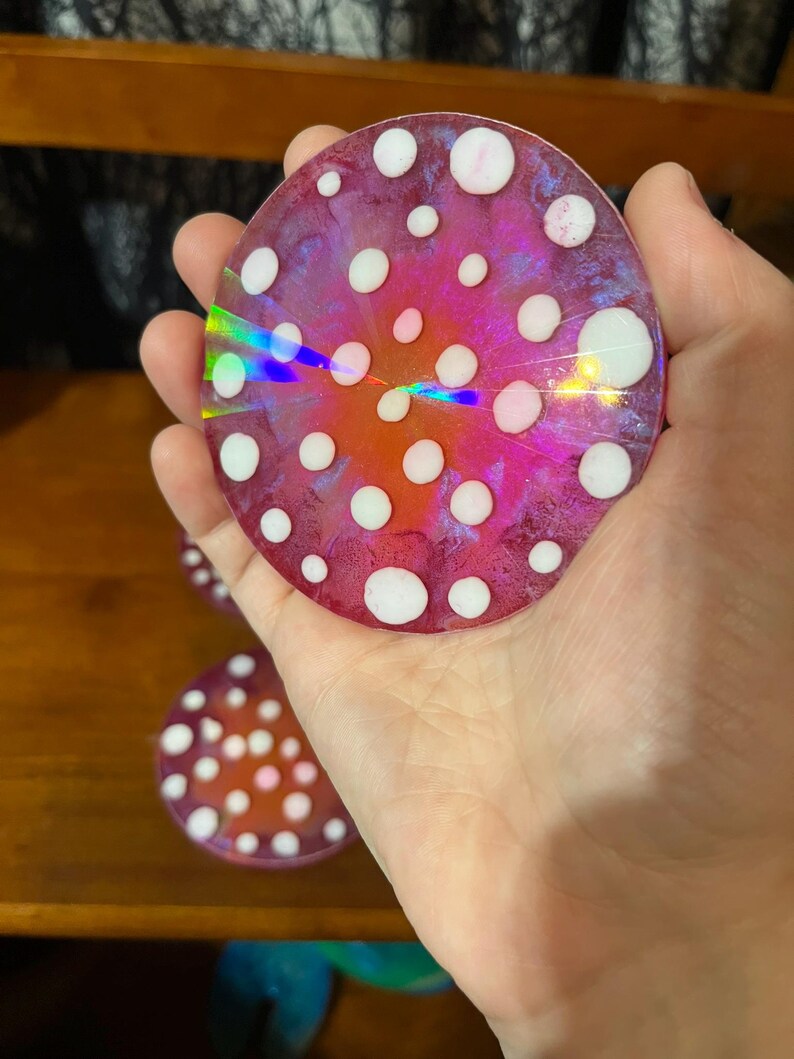 Rainbow Holographic Coasters with UV Reactive Ink zdjęcie 13