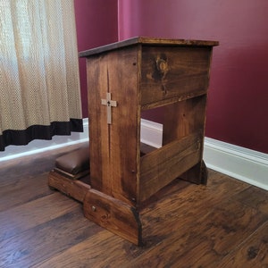 Personal prayer kneeler