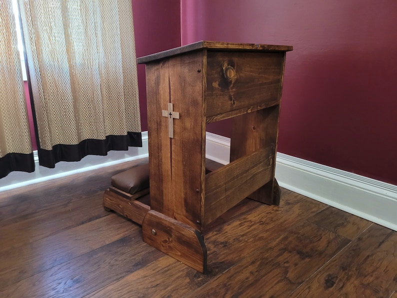 Personal prayer kneeler