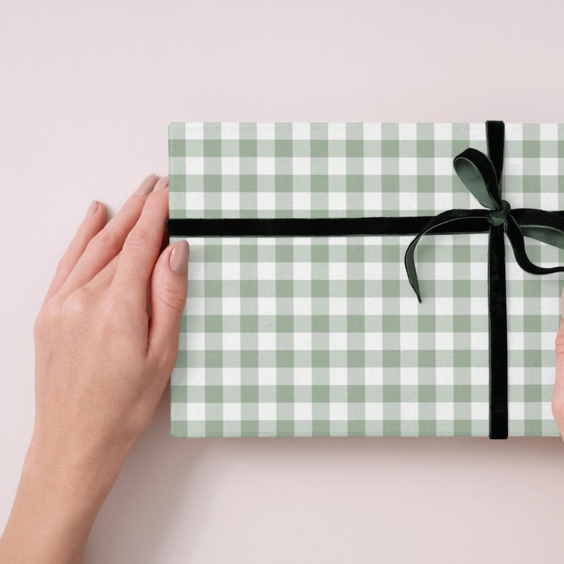 Gift wrap idea with sage green gingham seamless digital paper – perfect for wrapping and packaging