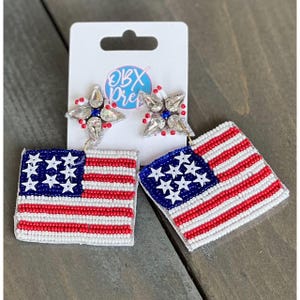 Patriotic Flag Seed Beaded Earrings - Red White and Blue USA American Flag Dangle Earrings