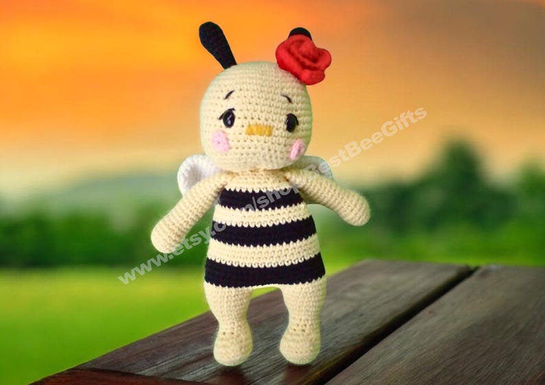 Betsy Bee | Easy Amigurumi Bee Crochet Pattern | Beginner Friendly ...