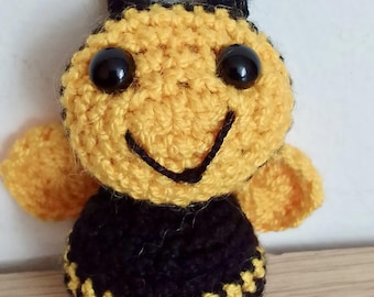 Baby Bee Crochet Keychain Pattern | No Sew Amigurumi | Easy Amigurumi Bee Crochet Pattern | Crochet Car Hanger | No Sew Amigurumi | PDF