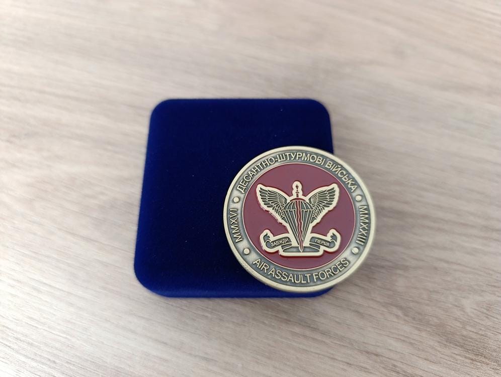 Collectible Ukrainian Military Challenge Coin - Honor the Airborne Assault Troops. in case Glory to Ukraine