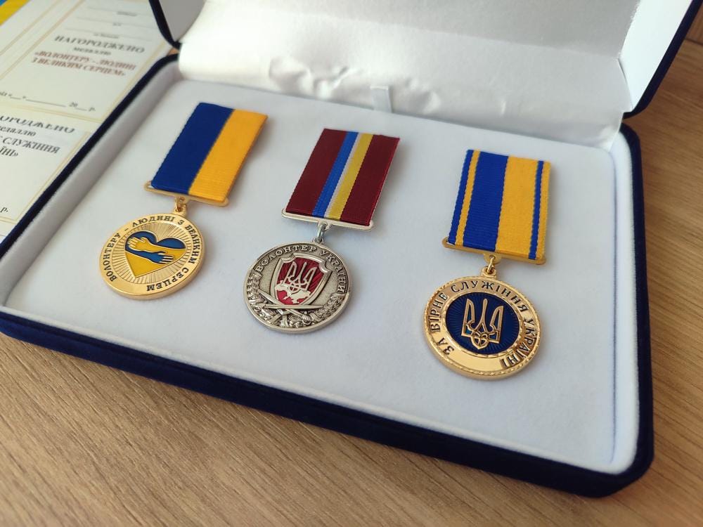 Ukrainian Award Medals Set, Volunteer & Faithful Service, With Ukrainian Award Medals Set, Volunteer & Faithful Service, With