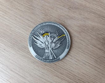Moneta-sfida unica dell'esercito ucraino: moneta del volontario, simbolo di gloria da collezione.
