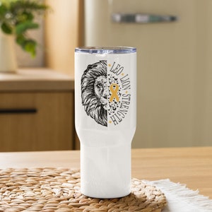 Travel mug with a handle