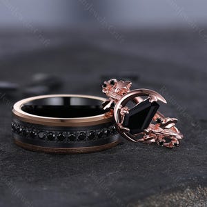 Black Onyx Leaf Couples Promise Ring, His and Hers Wedding Band, Rose Gold & Tungsten Ring Set, Unique Matching Couples Promise Ring Set