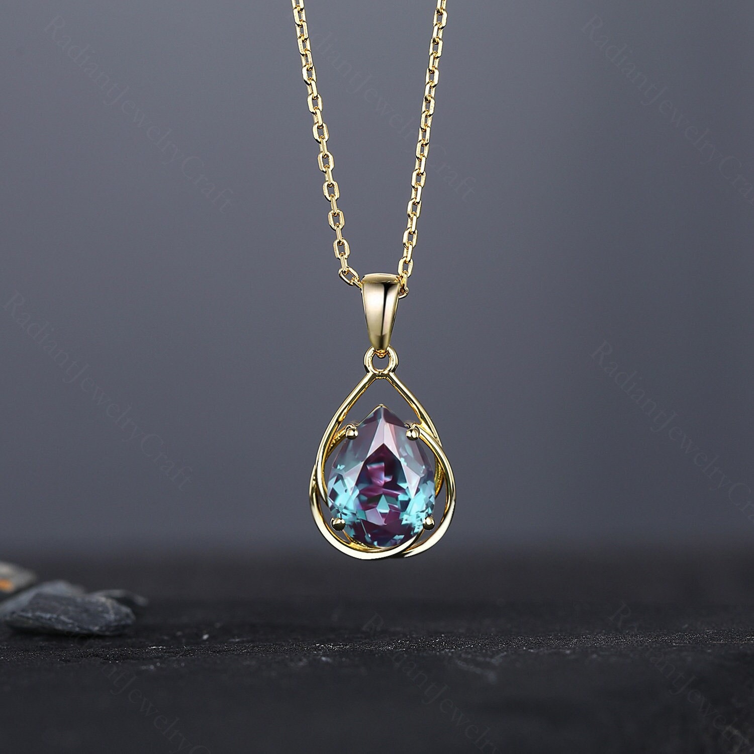 Collier En Alexandrite Et Chrysobéryl - 5 Ct - Pendentif Design - Argent 925 - Neuf