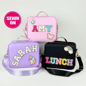 Sac boîte à lunch personnalisé Sac à lunch personnalisable avec écussons en chenille en nylon Sac à lunch pour enfants avec bandoulière Écusson monogramme personnalisé Bento pour la rentrée des classes