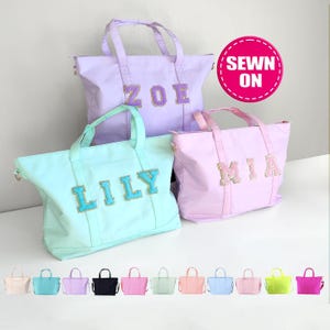 Bolsa de mano con parches cosidos Bolsa de mano de nailon personalizada Bolsa de mano de viaje de fin de semana personalizada Bolsa de noche con nombre Parche de letras de chenilla universitaria Novia