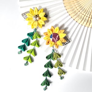 Handmade Japanese Chirimen Flower Kanzashi Tsumami-Zaiku - Sunflower Floral Hairclip/Brooch with Removable Sagari | Bridal | Gift