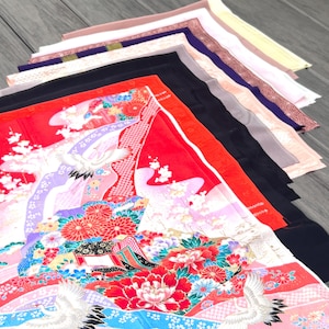 Vintage Kimono Fabric Pack: 10+ Assorted Japanese Silk Pieces (30x50cm+)