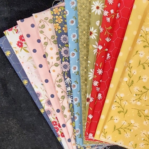 Poppie Cotton Fat Quarter Bundle (12)