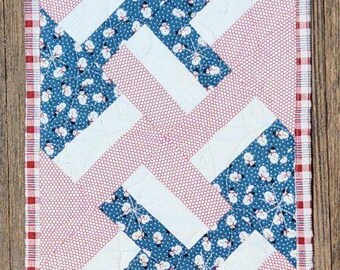 Christmas Table Runner Quilt Kit: Beginner Holiday Sewing Project