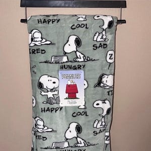 Peanuts Snoopy Mood Plush Blanket Throw