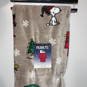 Peanuts Snoopy and Woodstock Sleigh Ride Blanket Throw