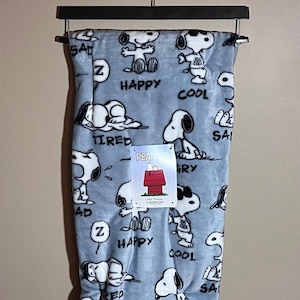 Peanuts Snoopy Plush Blanket Throw