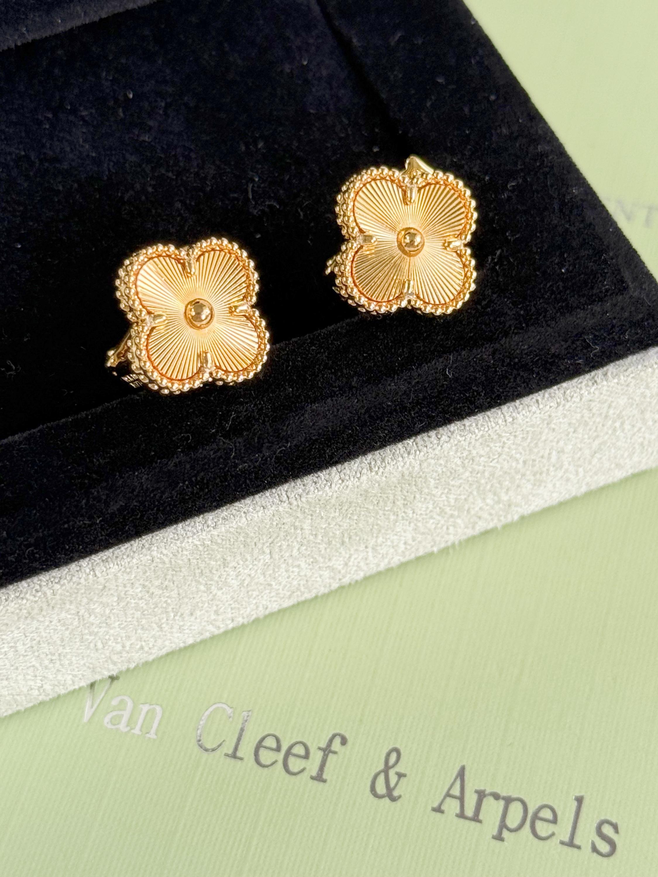 Vintage VCA 18K yellow gold Guilloche Clover  Earrings