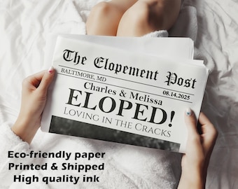 Op de afbeelding: Een nep-krantenbericht met de kop "The Elopement Post" en de tekst "Charles & Melissa ELOPED! LOVING IN THE CRACKS", gedrukt in zwart op een witte achtergrond. De datum "08.14.2025" is gedrukt in de rechterbovenhoek.